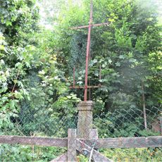 Kříž u domu 6 v Mikulášovicích