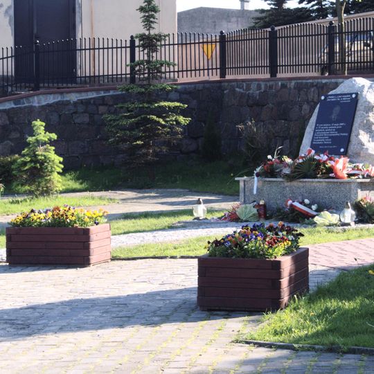 Pomnik Lecha Kaczyńskiego w Skórczu