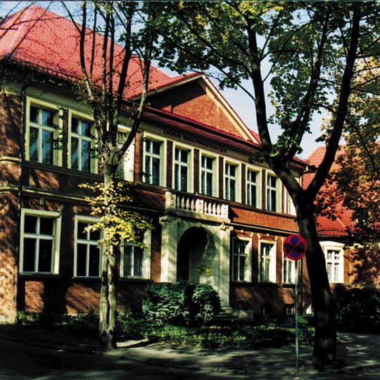 Gimnazjum, ob. LO im. A. Mickiewicza