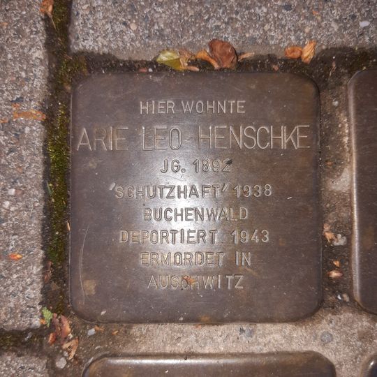 Stolperstein en memoria de Arie Leo Henschke