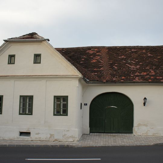 Szabohaus, Obere Hauptstraße 2, Jabing