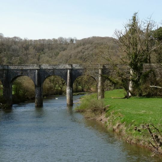 Beam Aqueduct