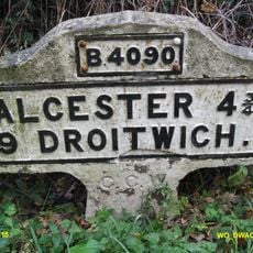 Milestone, Salt Way, E of Milepost Lane, E of Hall View & road bend