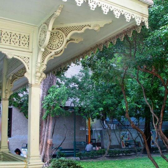 Silpakorn University