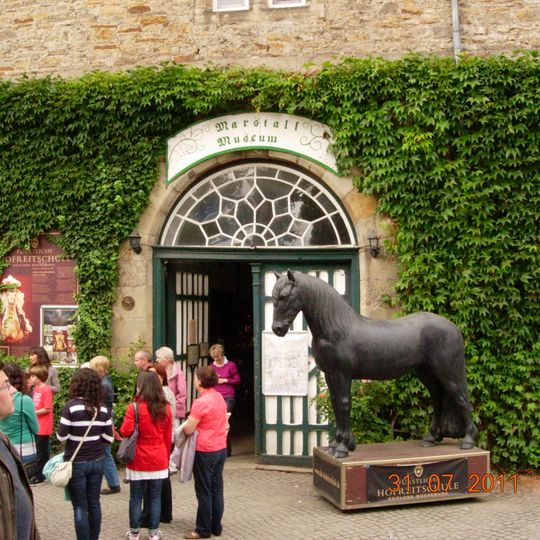 Fürstliche Hofreitschule