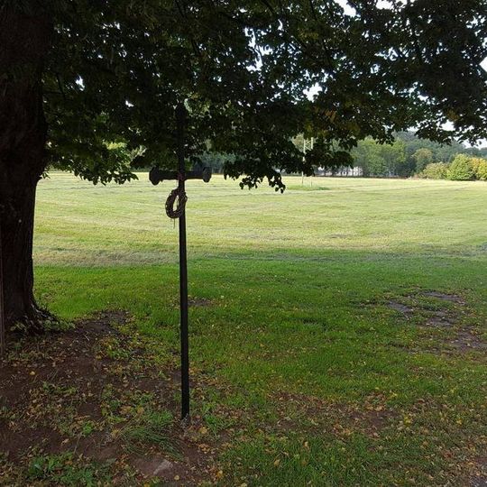 Kříž v Oseku - Vystrkově