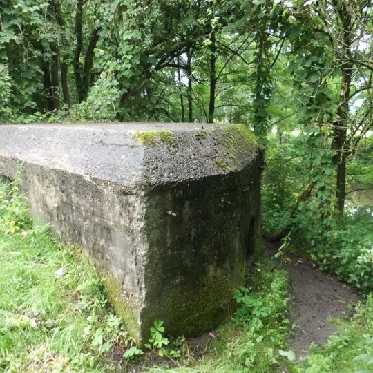 Kazemat GL103 tussen de Lambalgseweg en de Broekerweg