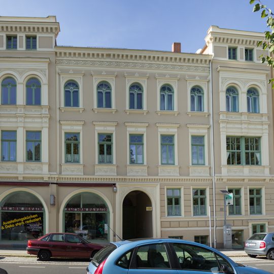 Wohnhaus mit Laden Jakobstraße 31