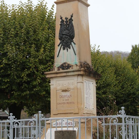 Monument aux morts de Dortan