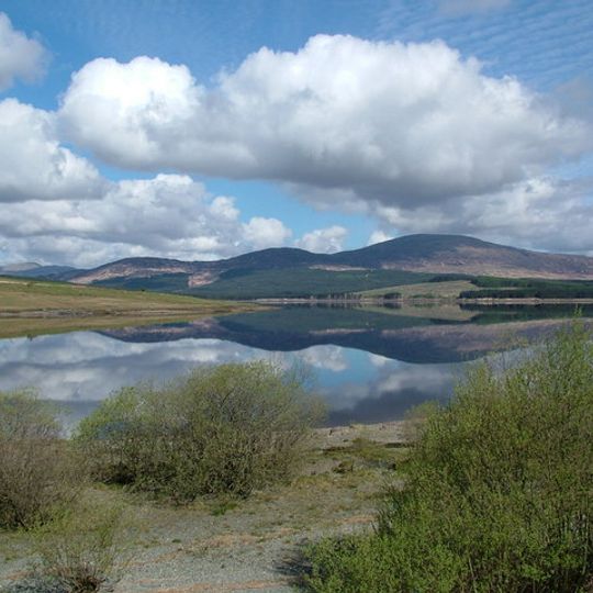 Clatteringshaws Loch