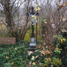 Wayside cross