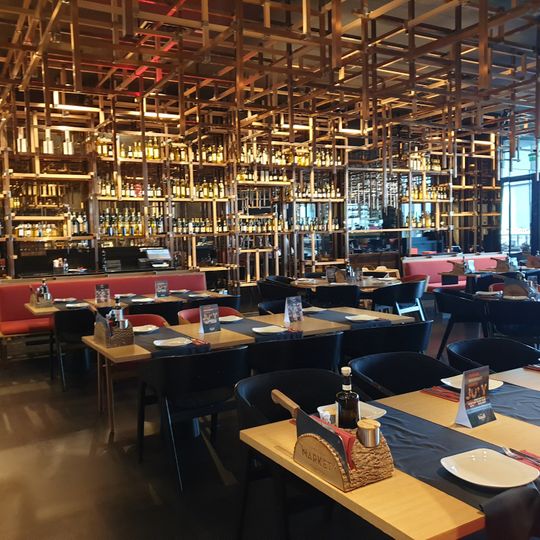 HuQQa Dubai Mall - Best Shisha Lounge & Turkish Restaurant Dubai