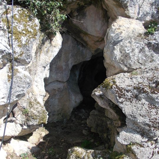 Ajdovska jama, Silovec