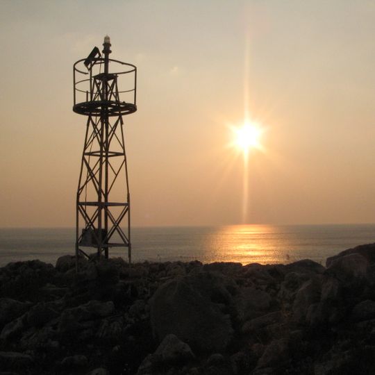 Grama Bay Lighthouse