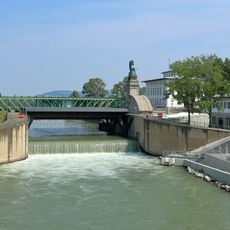 Nußdorf weir and lock