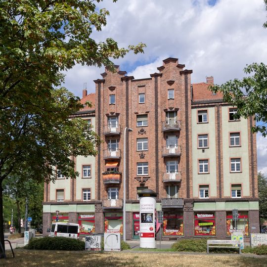 Großenhainer Straße 2/Hansastraße 7