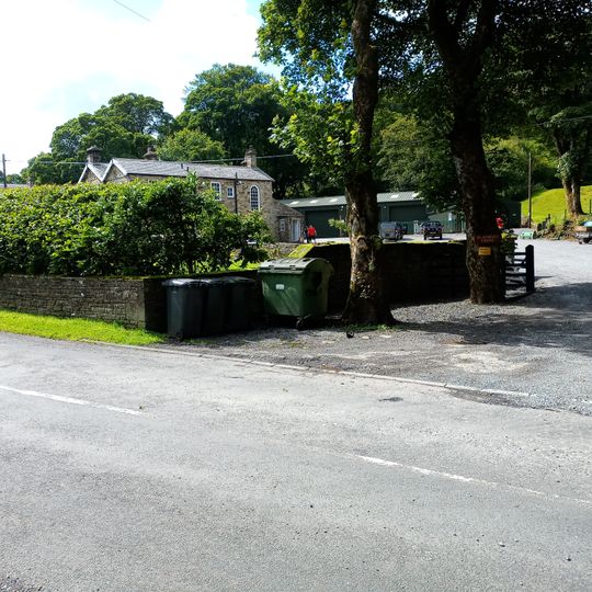 Garden Walls To East And Railings To South Of Beaumont House
