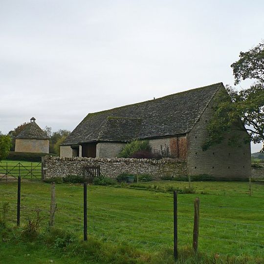 Barn Approximately 55 Metres East South East Of Manor Farmhouse