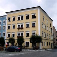 Stadtplatz 48