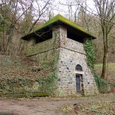 Wasserreservoir und Aussichtspavillon