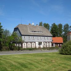 Ernst-Thälmann-Straße 4