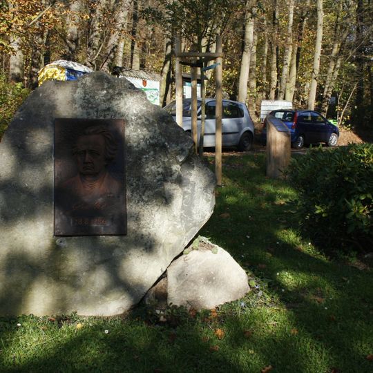 Goethův pomník na náměstí v Andělské Hoře