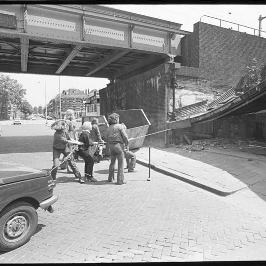 Spoorbrug Roentgenstraat