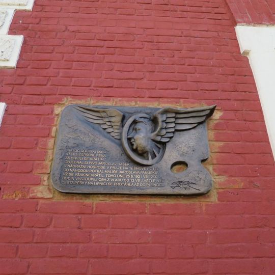 Pamětní deska Jaroslava Haška ve Světlé nad Sázavou