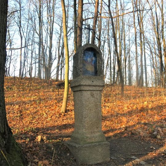 Kaplička IX. zastavení křížové cesty na Křížovém vrchu u Frýdlantu