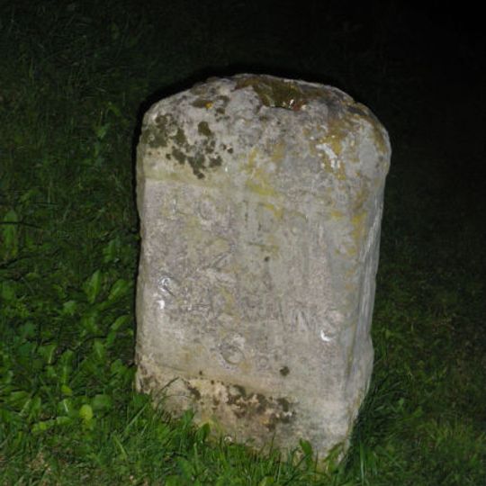 Milestone, Old Watling Street , opp. "La Londe" bungalow
