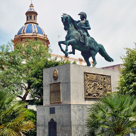 Escultura ecuestre de José San Martín