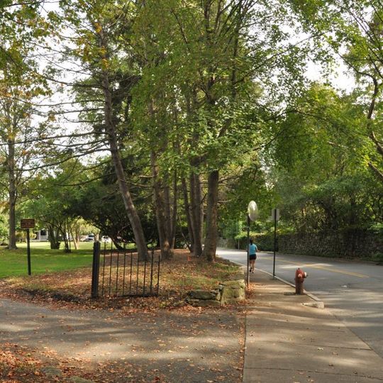 Old Chestnut Hill Historic District