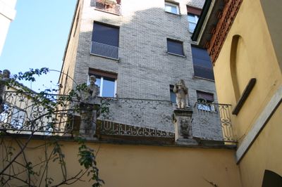 Interior 4