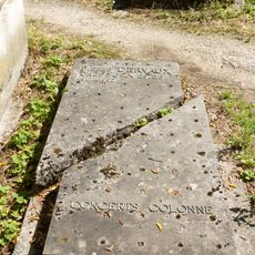 Grave of Dervaux