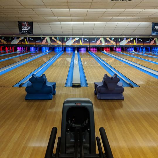 Manor Bowling Lanes