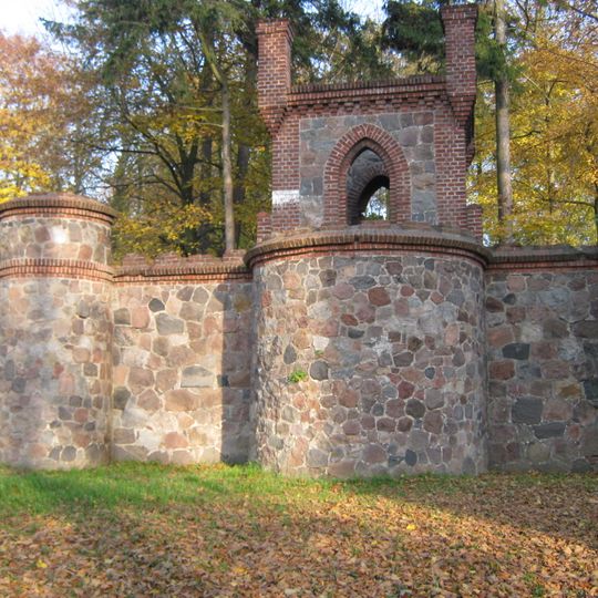 Ogrodzenie z bramkami