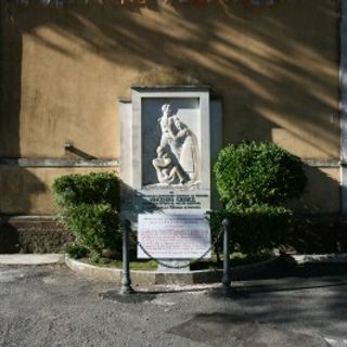 Monument to Vincenzo Giudice