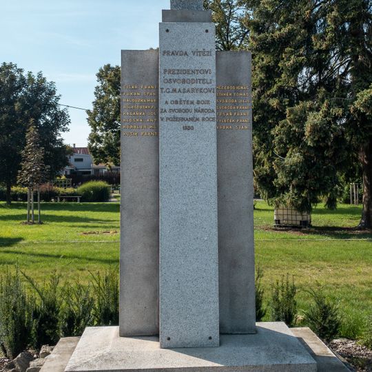 Pomník padlým v Tetčicích