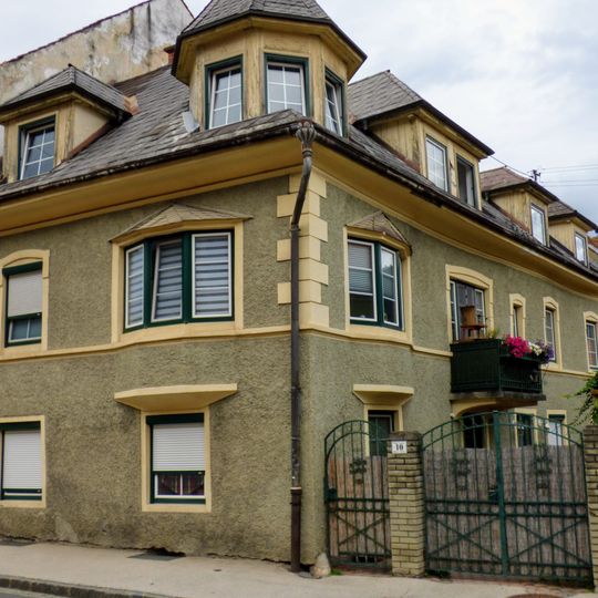 Wohnhaus Wiener Straße 10