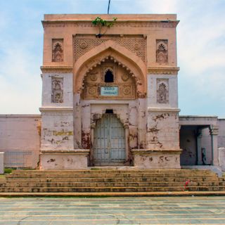 Lal Darwaza Masjid, Jaunpur