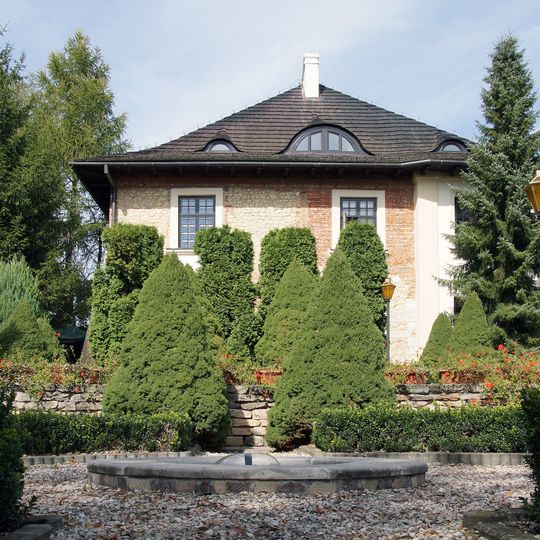 Fortified manor in Jakubowice Konińskie