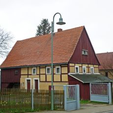 Seitengebäude (Wohnstallhaus) eines Bauernhofes Basteistraße 88