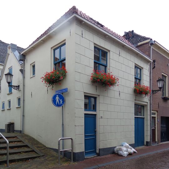 Pand met restanten van de middeleeuwse stadsmuur