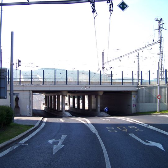 Východní železniční most přes ulici Předmostí v Ústí nad Labem