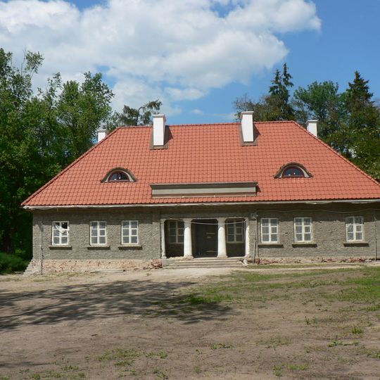 Zespół dworski w Dąbrowej