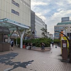 恵比寿駅東口公園