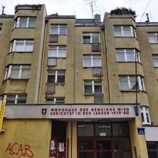 Gemeindebau Reindorfgasse 38