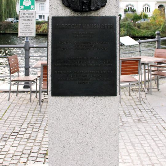 Portrait Albrecht Haushofer