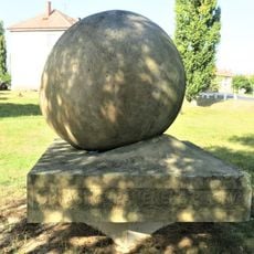 Plastika Oblast chráněného ptactva u křižovatky silnic 15 a 9 v Zahrádkách