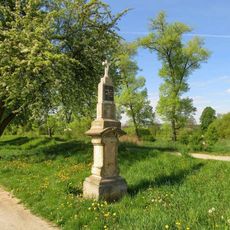 Kříž v Leštině na ulici U Moravy